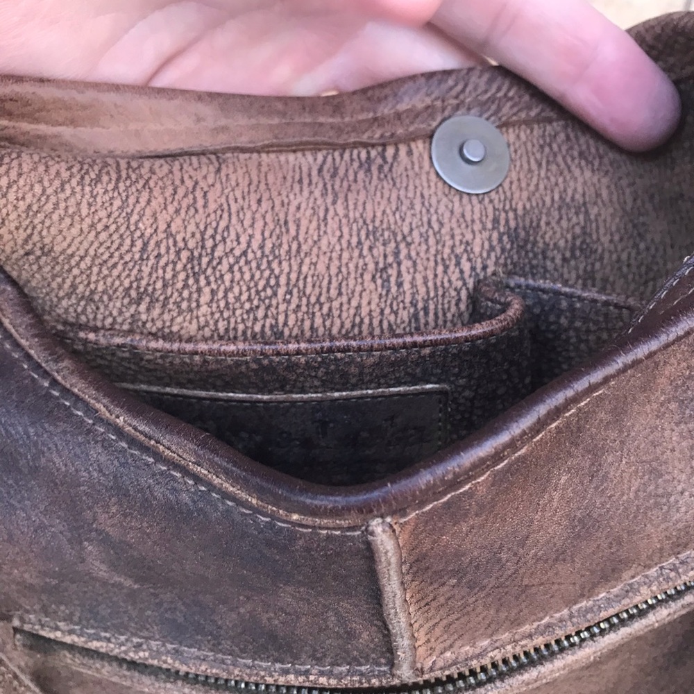 Lily and Lola Bella Shoulder Bag in Distressed Tan Leather - Picture 5 of 9